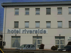 hotel riverside